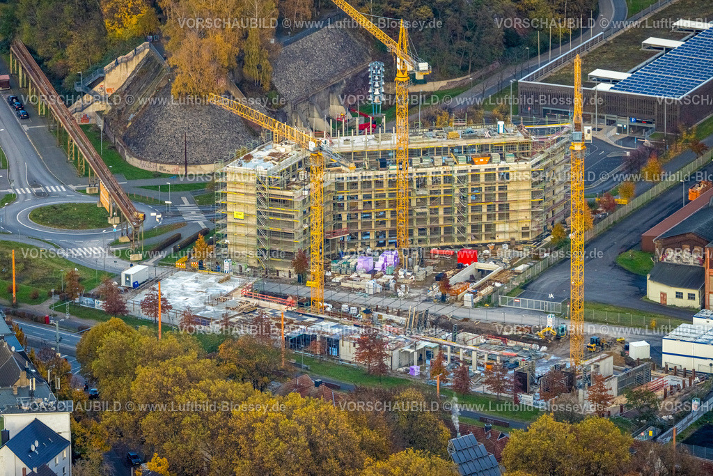 Bochum231102556 | Luftbild, Baustelle mit Neubau TRIUM Bürogebäude Bochum GmbH & Co KG, Wattenscheider Straße und Kreisverkehr, Kruppwerke, Bochum, Ruhrgebiet, Nordrhein-Westfalen, Deutschland