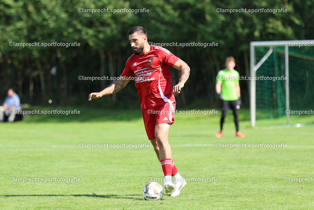 Fußball I Herren I Saison 2025-2026 I Verbandsliga Süd I 7. Spieltag I SV Schackendorf - SV Azadi Lübeck I 06.09.2025.016 | Robin Maurice Singh (42, SV Schackendorf) - Realisiert mit Pictrs.com