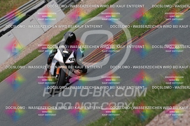2016-07-01-PBK-5058 | Sportfotografie; SlowMotion; Video; Rennstrecke; Hafeneger; RSE; Speer; Trackday; Motorsportarena; Hockenheimring; Brno; Most; Barcelona; Valencia, Benny; Kaetzmer;