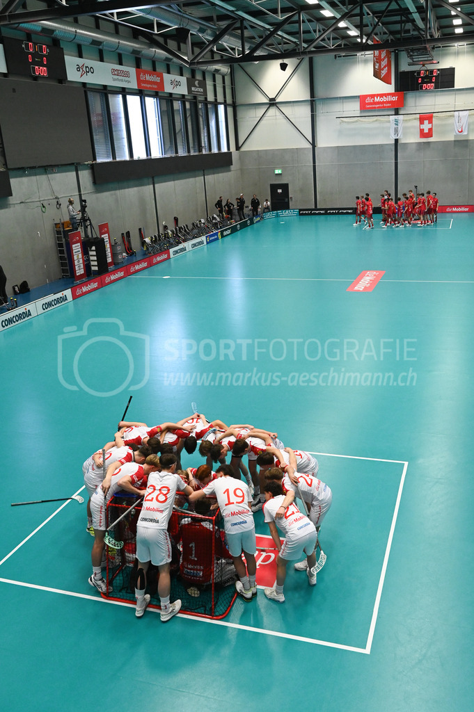 Switzerland B U19 vs Switzerland U19 - 4. February 2024 | Switzerland B U19 vs Switzerland U19
U19 Men International Matches in Switzerland
GoEasy Arena, Siggenthal Station
The players of Team Switzerland (B) in the front and Team Switzerland in the back.
Credit: Markus Aeschimann | <a href="https://www.markus-aeschimann.ch">Sportfotografie Markus Aeschimann</a> | <a href="https://www.instagram.com/sportfotografie.aeschimann">@sportfotografie.aeschimann</a> - Realisiert mit Pictrs.com
