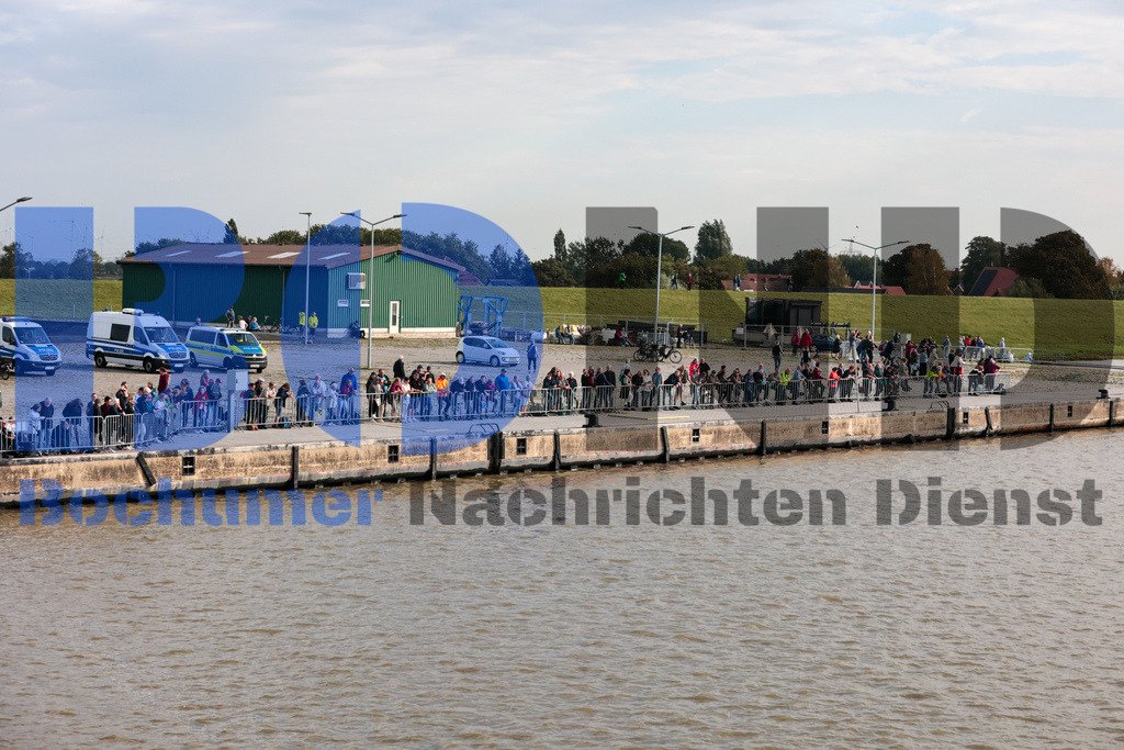 SES_EMDDIS20250920-27 | bond - Realisiert mit Pictrs.com