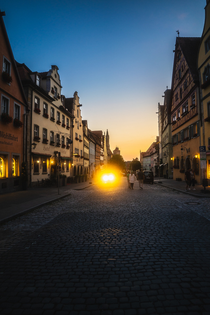 DSC01111 | Rothenburg ob der Tauber. Nur hier gibt es Exklusive und passend zur Jahreszeit Ihr Wandbild, T-Shirt, Tasse und alles was das Rothenburg Herz begehrt. - Realisiert mit Pictrs.com