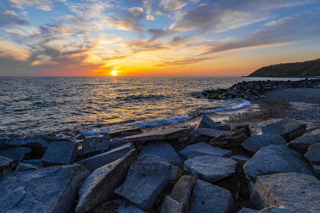 Sonnenuntergang am Strand von Kloster auf der Insel Hiddensee | Sonnenuntergang am Strand von Kloster auf der Insel Hiddensee.
