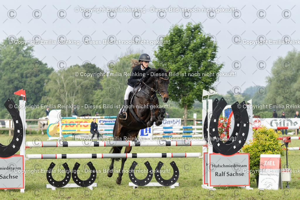 CL5A1651 | Emilia Reinking Fotografie - Realisiert mit Pictrs.com