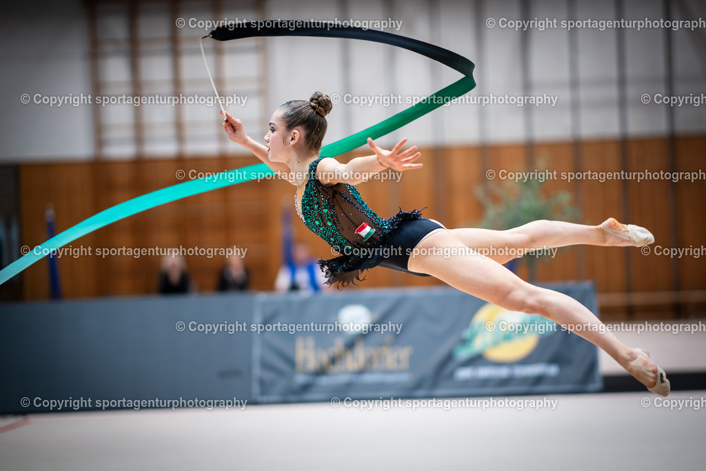 85B_7533 | HUN Berta Julia Nemeth Gymnastik International 2026 in der Sporthalle Schmiden in Fellbach (Deutschland).Foto: Klaus Gruber / sportagenturphotography - Realisiert mit Pictrs.com