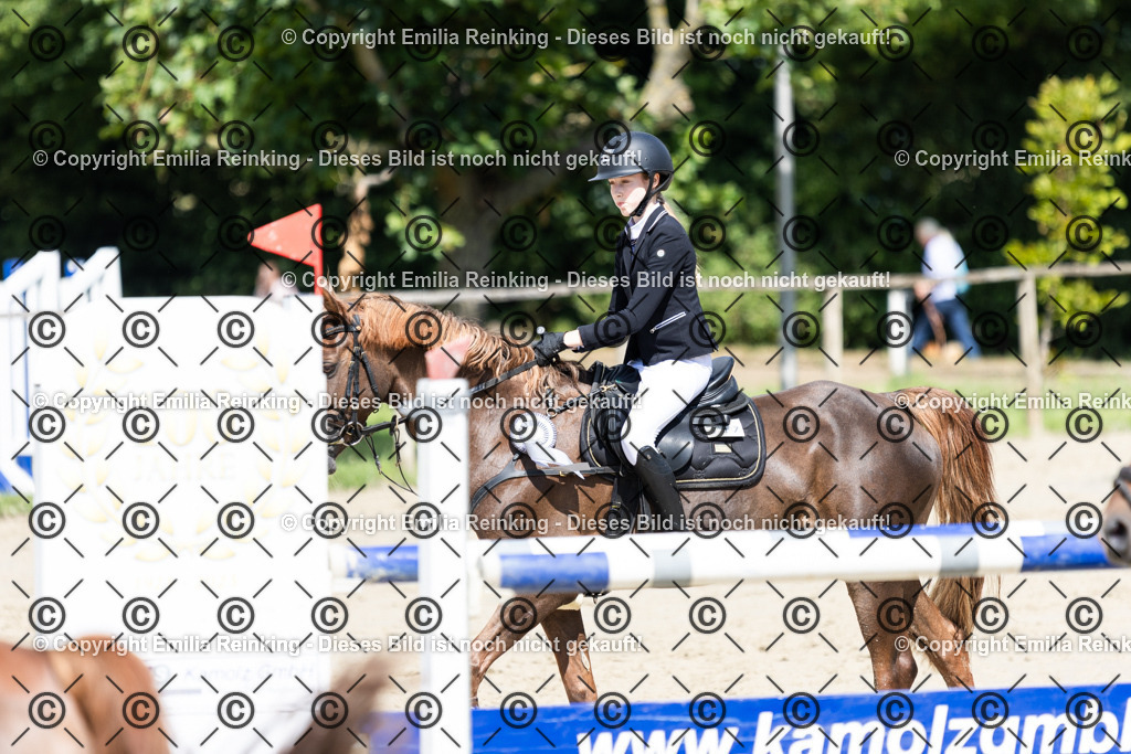 CL5A1050 | Emilia Reinking Fotografie - Realisiert mit Pictrs.com