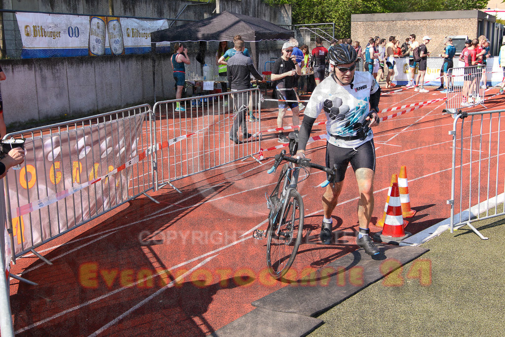 220424_1109_EV8_8935 | Sportfotografie im Rhein-Sieg Kreis, Köln, Bonn, NRW, Rheinland Pfalz, Hessen, etc. Unser Tätigkeitsfeld umfasst den Laufsport vom Volkslauf über den Marathon, Duathlon, Triathon bis zum Ultralauf wie Kölnpfad Ultra oder Schindertrail.