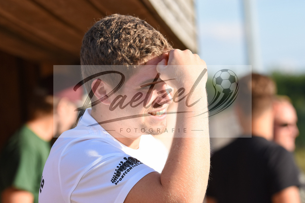 20180811_BORBEL_0022 | Fußball, Frauen:   beim Spiel der 1. Kreisklasse zwischen SG Borgloh/Kloster Oesede vs. SVC Belm-Powe am 11.08.2018 auf dem Kunstrasenplatz Borgloh in Borgloh, Deutschland.(Foto von Nico Paetzel) - Realisiert mit Pictrs.com
