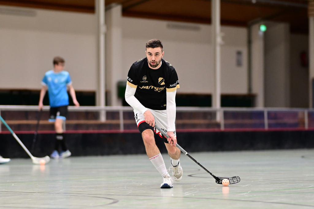 Floorball I Herren I Saison 2024-2025 I 2. FBL Herren Nord-West I 9. Spieltag I MTV Mittelnkirchen - TSV Tollwut Ebersgöns | Der Sportfotograf. - Realisiert mit Pictrs.com