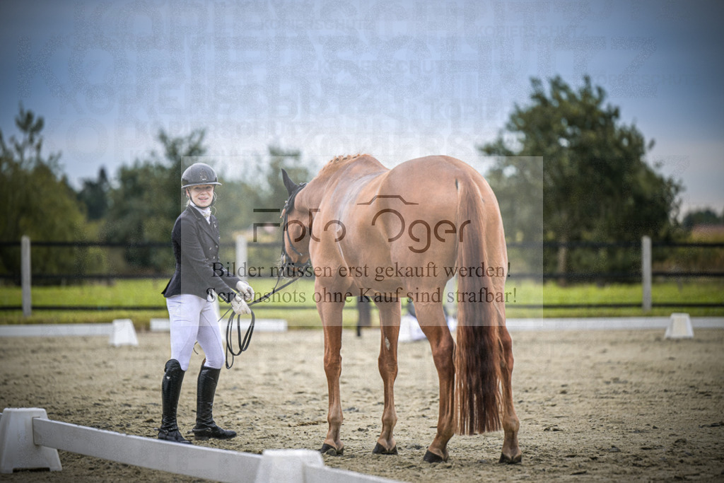 DOS_1721 | Entdecke hochwertige Reitturnierfotos von Foto Oger. Professionell, emotional und authentisch – jetzt Lieblingsmomente im Shop bestellen.Deutschlandweite Turnierfotografie. - Realisiert mit Pictrs.com