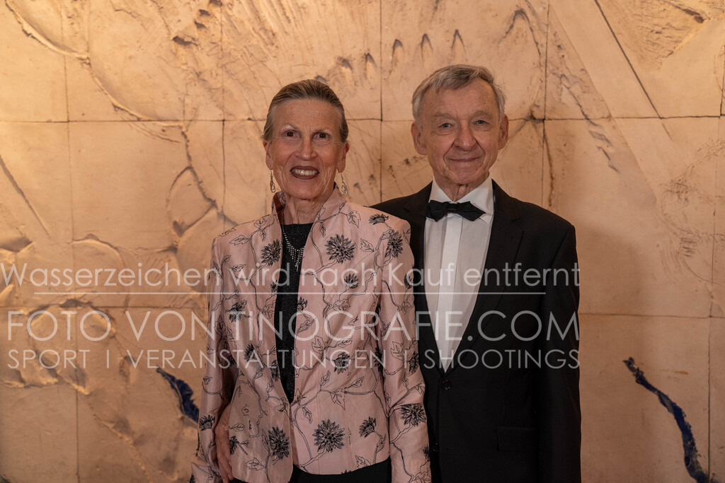 CCC_Frühlingsball_Teppich_byTINOGRRAFIE-86 | (c) TINOGRAFIE.COM