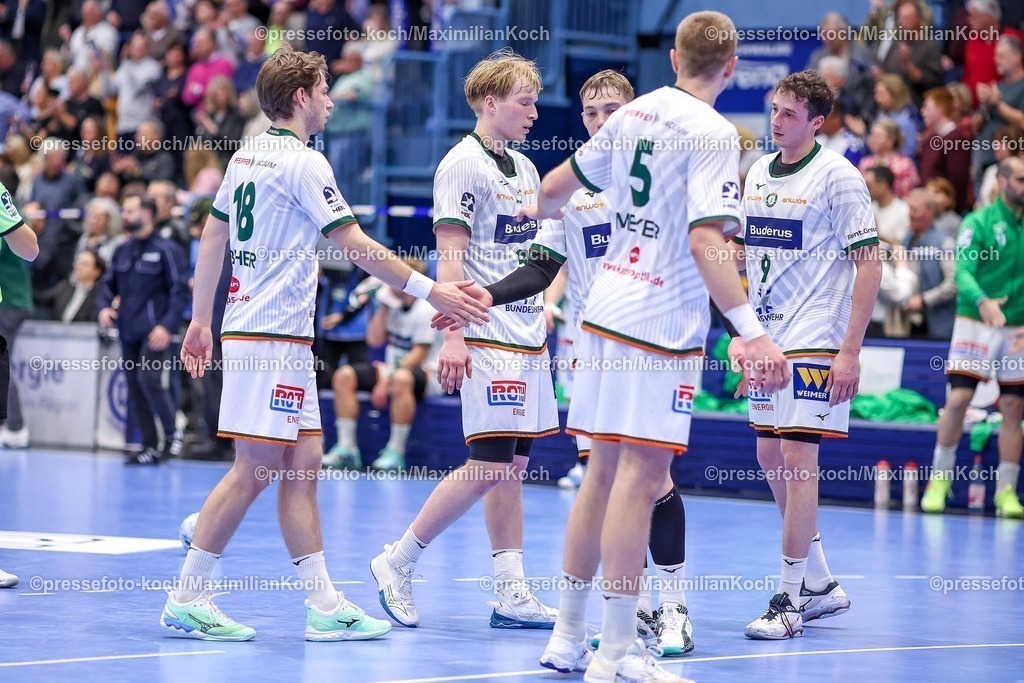 Gum27032501067 | 27.03.2025, Handball, HBL, VfL Gummersbach - HSG Wetzlar, Schwalbe-Arena: Enttäuschte Gesichter beim HSG Wetzlar nach der 24:33 Niederlage Enttäuschung