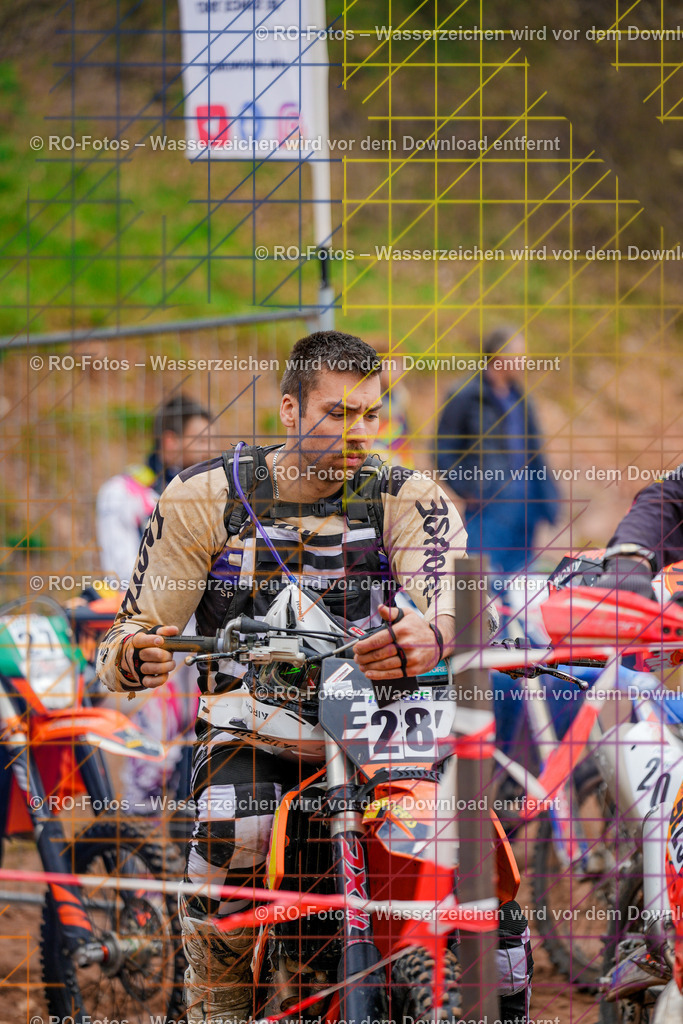 5 Lauf Mernes | Sportfotografie von RO-Fotos: Motorsport, Motocross, Enduro, Laufveranstaltungen und Triathlon. Professionelle Fotos von Sportlern und Events. - Realisiert mit Pictrs.com