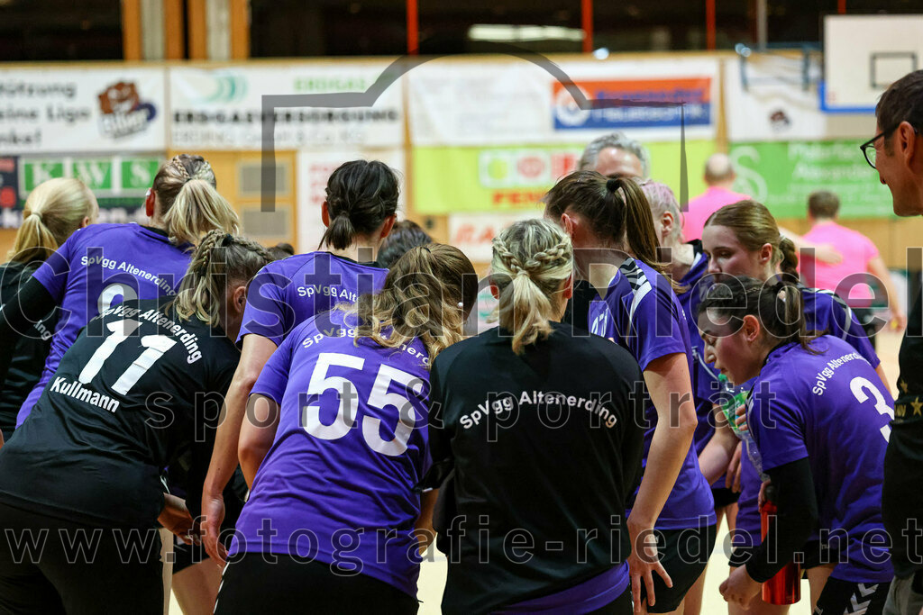 2022-11-19_093_SpVgg_Altenerding_gegen_HC_Donau-Paar | Erding, Deutschland, 19.11.2022:
Handball, Bezirksoberliga Frauen Altbayern 2022 / 2023, 5. Spieltag, SpVgg Altenerding gegen HC Donau/Paar, Endergebnis: 22:33

Foto: Christian Riedel / fotografie-riedel.net