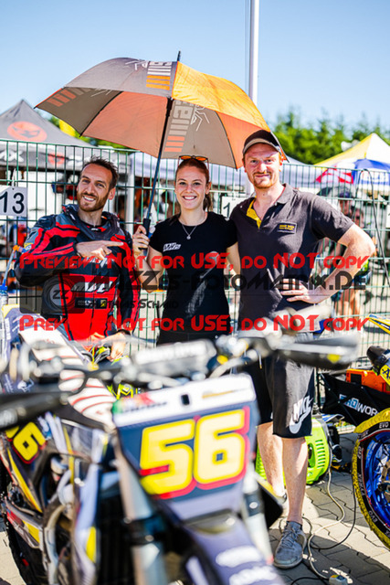 MaZZes_FotoMatrix_220703_8764 | S2