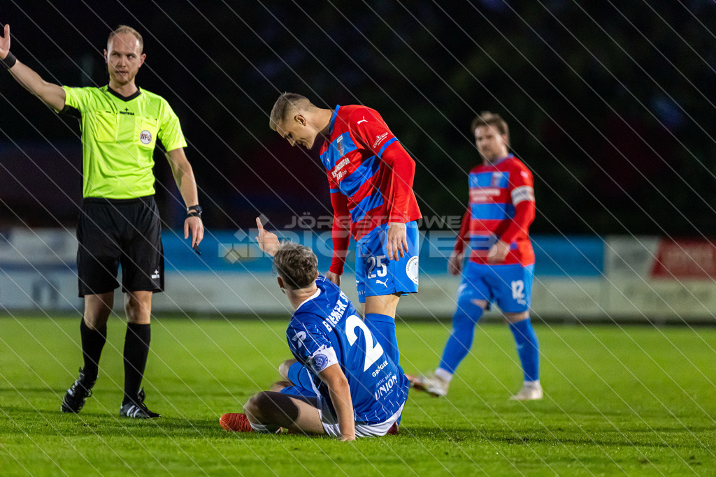 20250927_Picselweb-Fotografie_1R3_0609A | SV DrochtersenAssel - Bremer SV, 2:1 - Realisiert mit Pictrs.com