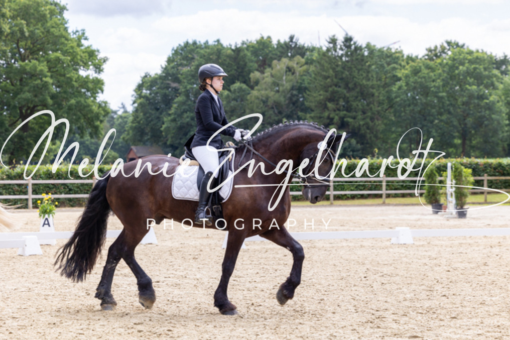 7I8A5299 | melanie-engelhardt-photography - Realisiert mit Pictrs.com
