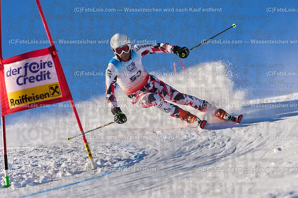 ALP4029_MASTERS-Cup_GS-A Herrn_Wilhelm Thomas | (C)FotoLois.com, Alois Spandl. FIS Masters-Cup Wildschönau, Giant Slalom auf der Piste Schatzberg GS, Siegerehrung auf dem Dorfplatz Niederau, Sa 13. Januar 2024.