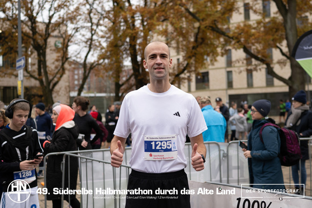 Süderelbe Halbmarathon 2025 I 09.11.2025 I Fotograf_DerSportfotograf.I 00377 | Der Sportfotograf. - Realisiert mit Pictrs.com