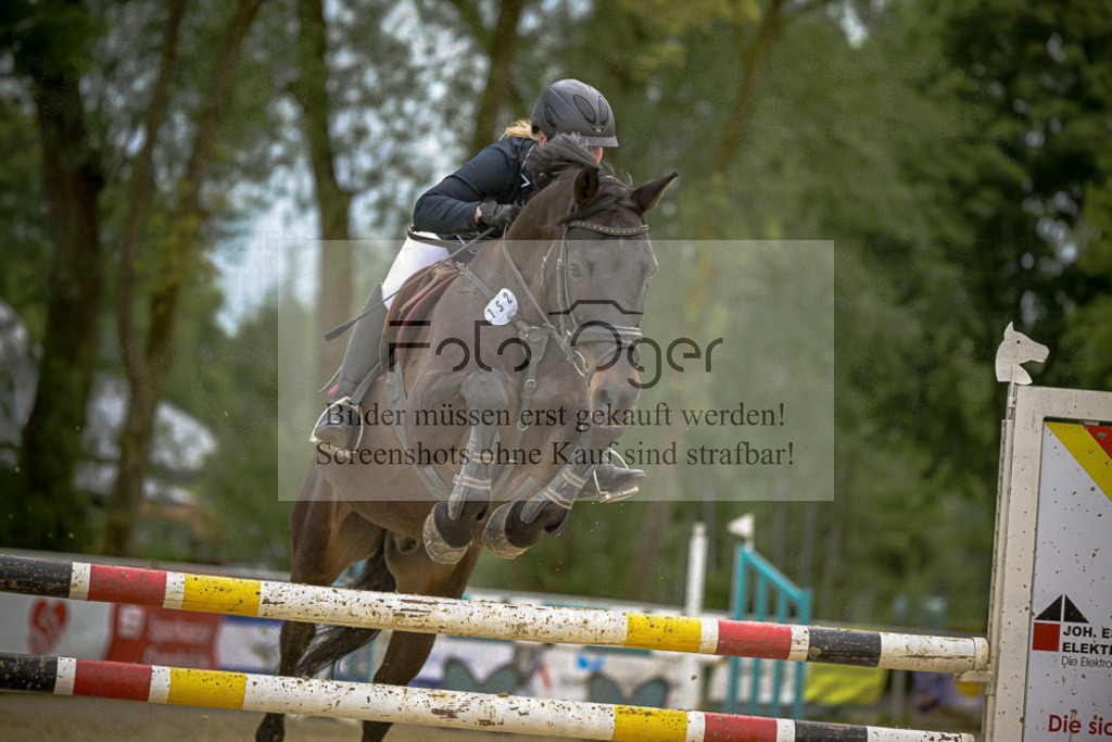 20240505-DOS_8553 | Entdecke hochwertige Reitturnierfotos von Foto Oger. Professionell, emotional und authentisch – jetzt Lieblingsmomente im Shop bestellen.Deutschlandweite Turnierfotografie. - Realisiert mit Pictrs.com