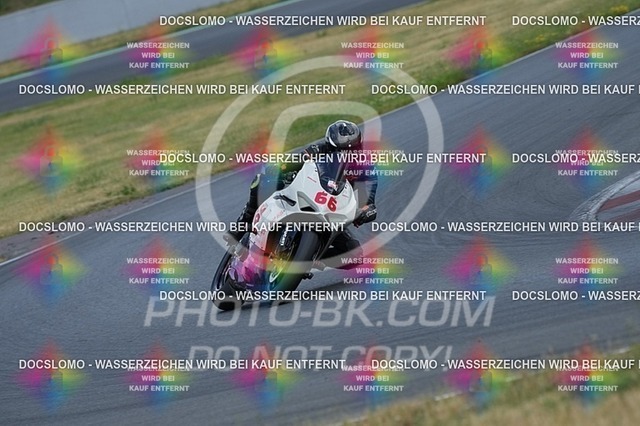 2025_06_19_PBK_12968 | Sportfotografie; SlowMotion; Video; Rennstrecke; Hafeneger; Speer; Racing; RSE; BMW; CBO; Trackday; Motorsportarena; Hockenheimring; Brno; Most; Barcelona; Valencia