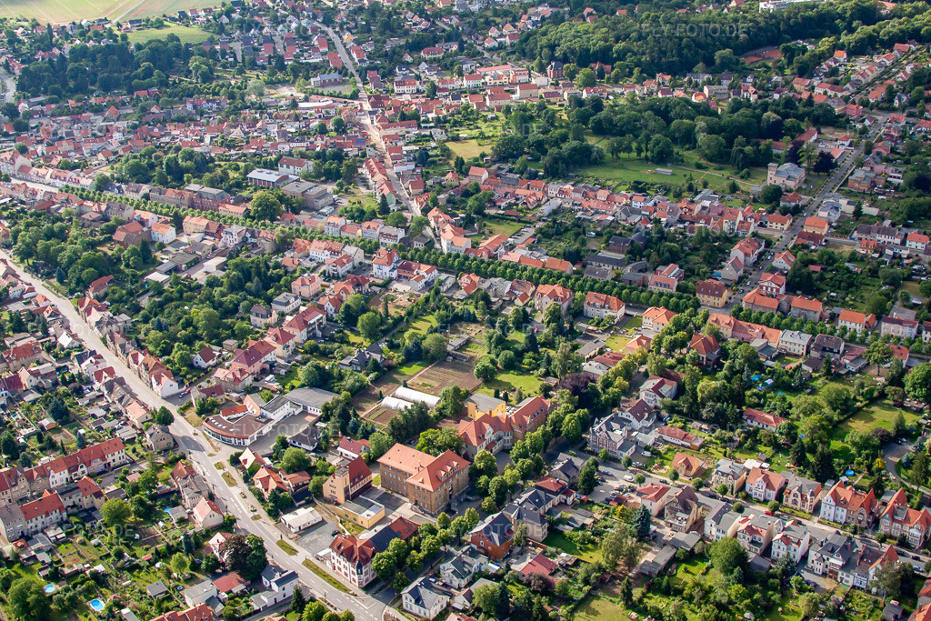 Luftbild: zwischen B185 und Allee in Ballenstedt im Bundesland Sachsen-Anhalt in Deutschland. Foto: IMG_58464.jpg vom 30.06.2013 durch Werner Riehm/FLY-FOTO.de