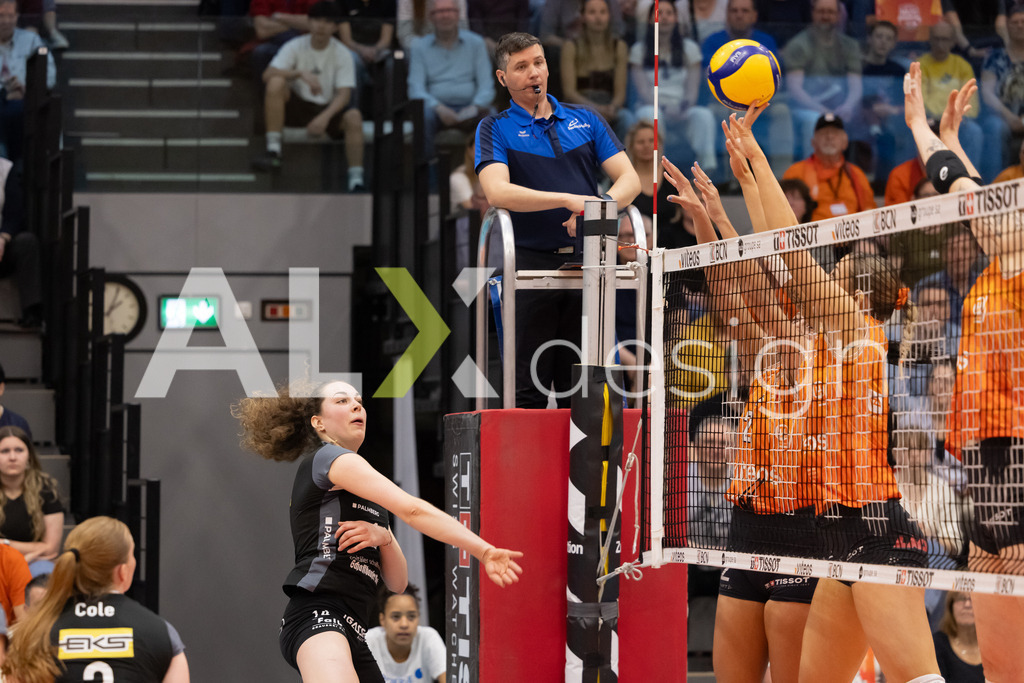 Volleyball I Frauen I Saison 2025-2026 I Volleyball NLA | Women I  Playoffs Finals 1/5 I viteos NUC - VC Kanti Schaffhausen I 06.04.2026 | 14 Josipa Marković (HR) (VC Kanti Schaffhausen) – Aussen - Realisiert mit Pictrs.com