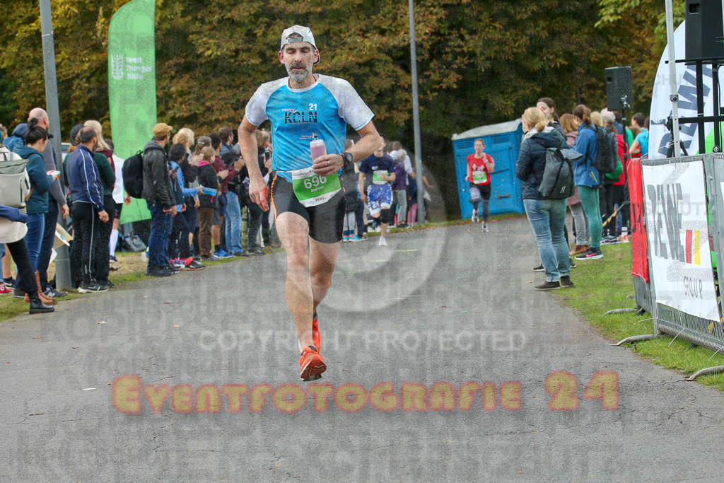220925_1324_EX1_0740 | Sportfotografie im Rhein-Sieg Kreis, Köln, Bonn, NRW, Rheinland Pfalz, Hessen, etc. Unser Tätigkeitsfeld umfasst den Laufsport vom Volkslauf über den Marathon, Duathlon, Triathon bis zum Ultralauf wie Kölnpfad Ultra oder Schindertrail.