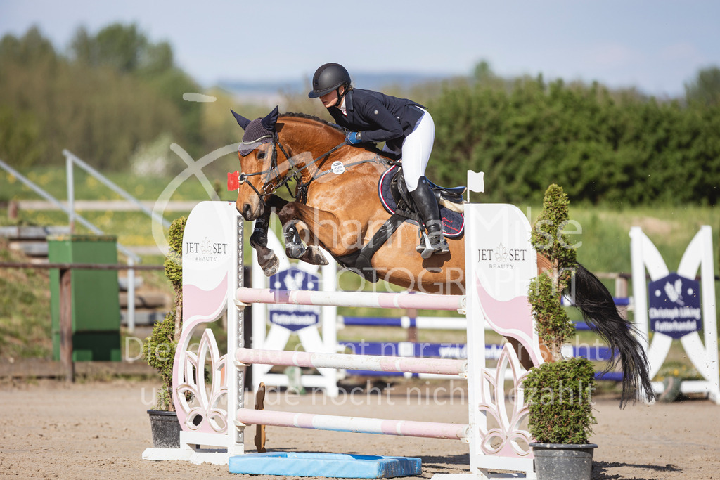 250418_Frühlingsfest_Stil-M-720 | Deine schönsten Turniermomente als professionelle Fotos! Entdecke hochwertige Pferdesport-Fotografie im Online-Shop. Jetzt Fotos finden & bestellen!