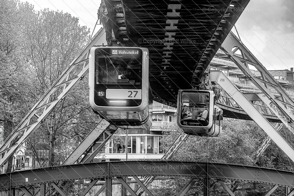 schwebebahn4 | Rolf Wittke  - Realisiert mit Pictrs.com