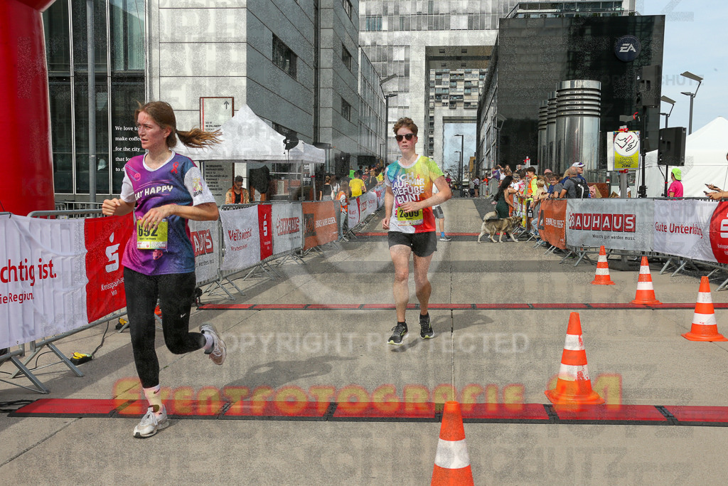 250920_1334_EX1_5549 | Sportfotografie im Rhein-Sieg Kreis, Köln, Bonn, NRW, Rheinland Pfalz, Hessen, etc. Unser Tätigkeitsfeld umfasst den Laufsport vom Volkslauf über den Marathon, Duathlon, Triathon bis zum Ultralauf wie Kölnpfad Ultra oder Schindertrail.