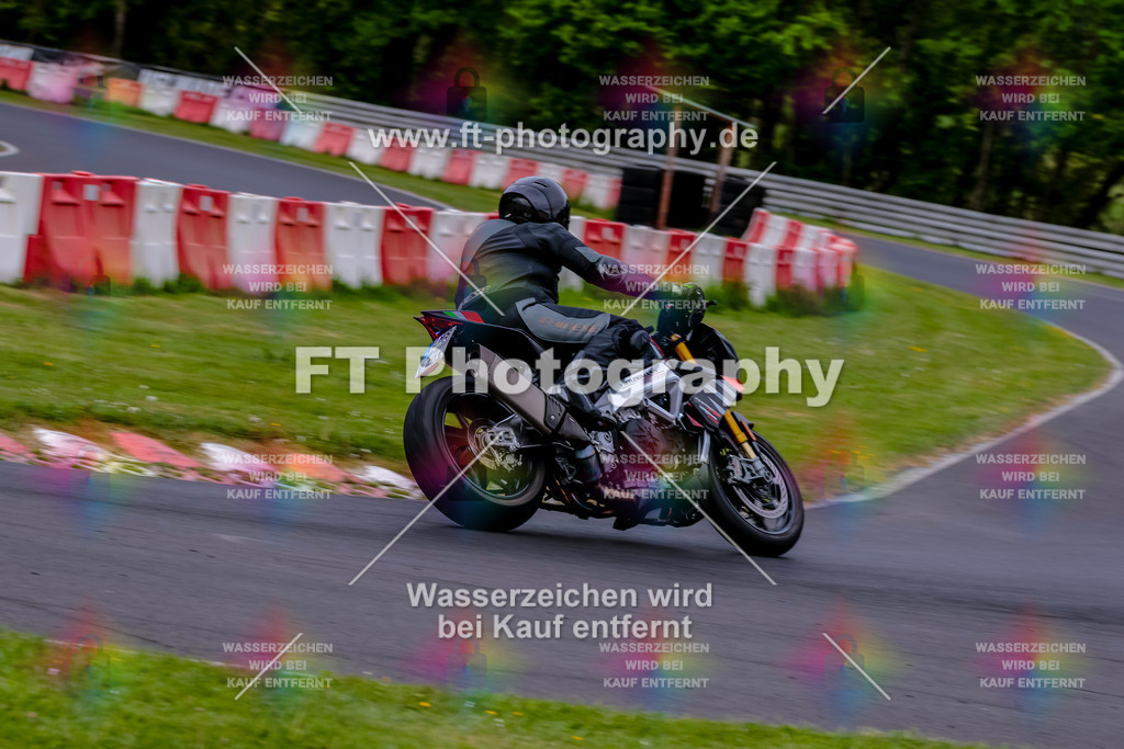 MotoTeamVBK-20193 | Hier findet Ihr Bilder von Touristenfahrten auf der Nürburgring Nordschleife oder von anderen Veranstaltungen die ich besucht habe. Viel Spass beim Durch Schauen 