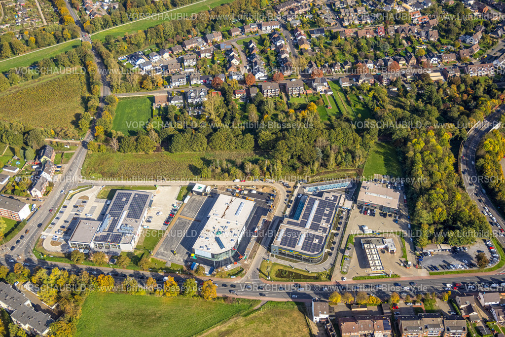 Duisburg221003591ASCAR-Karosserie | Luftbild, Gewerbegebiet Bärenstraße, Schollin Bäckerei, neues Porsche-Zentrum, Niagara Carwash, Ascar Karosserie und Lackiererei, Overbruch, Duisburg, Ruhrgebiet, Nordrhein-Westfalen, Deutschland