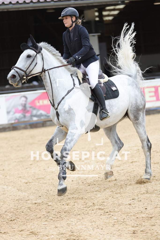 0P6A8237 | Willkommen bei Brunnmayr - Design & Fotografie – Ihrem Spezialisten für Reitturniere und Pferdeveranstaltungen in Oberösterreich, Salzburg und Bayern! Seit über 17 Jahren sind wir leidenschaftlich dabei.