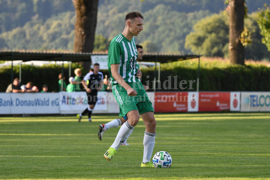 SpVgg Niederalteich : SpVgg GW Deggendorf | Manuel Falter (SpVgg Niederalteich) - Realisiert mit Pictrs.com