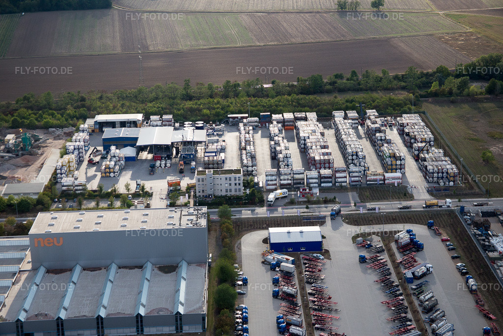 Luftbild: Worms, Industriegebiet Im Langgewan, Spedition Kube & Kubenz in Worms im Bundesland Rheinland-Pfalz in Deutschland. Foto: IMG_084307.jpg vom 02.09.2015 durch Werner Riehm/FLY-FOTO.de