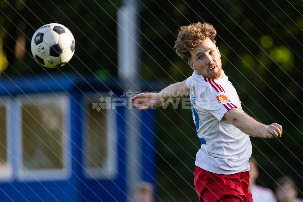 20250928_Picselweb-Fotografie_1R3_2661 | Spielszenen aus dem Spiel VfL Güldenstern Stade - Rotenburger SV. Ergebnis 0:3 - Realisiert mit Pictrs.com