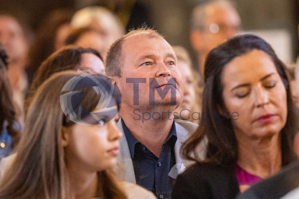 RR5M4707 | Firmung Klagenfurt-Dom 19.05.2024 8 Uhr
