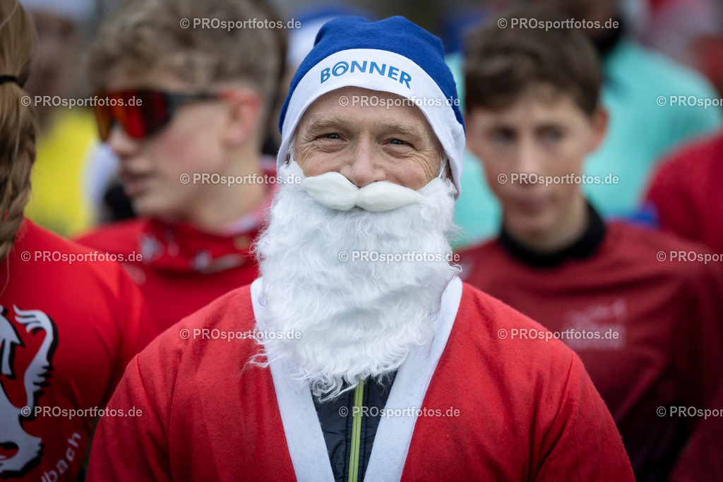 Bonner Nikolauslauf in Bonn, 08.12.2024 | Impressionen vom Bonner Nikolauslauf am 08.12.2024 in Bonn (Freizeitpark Rheinaue). Foto: BEAUTIFUL SPORTS/Axel Kohring