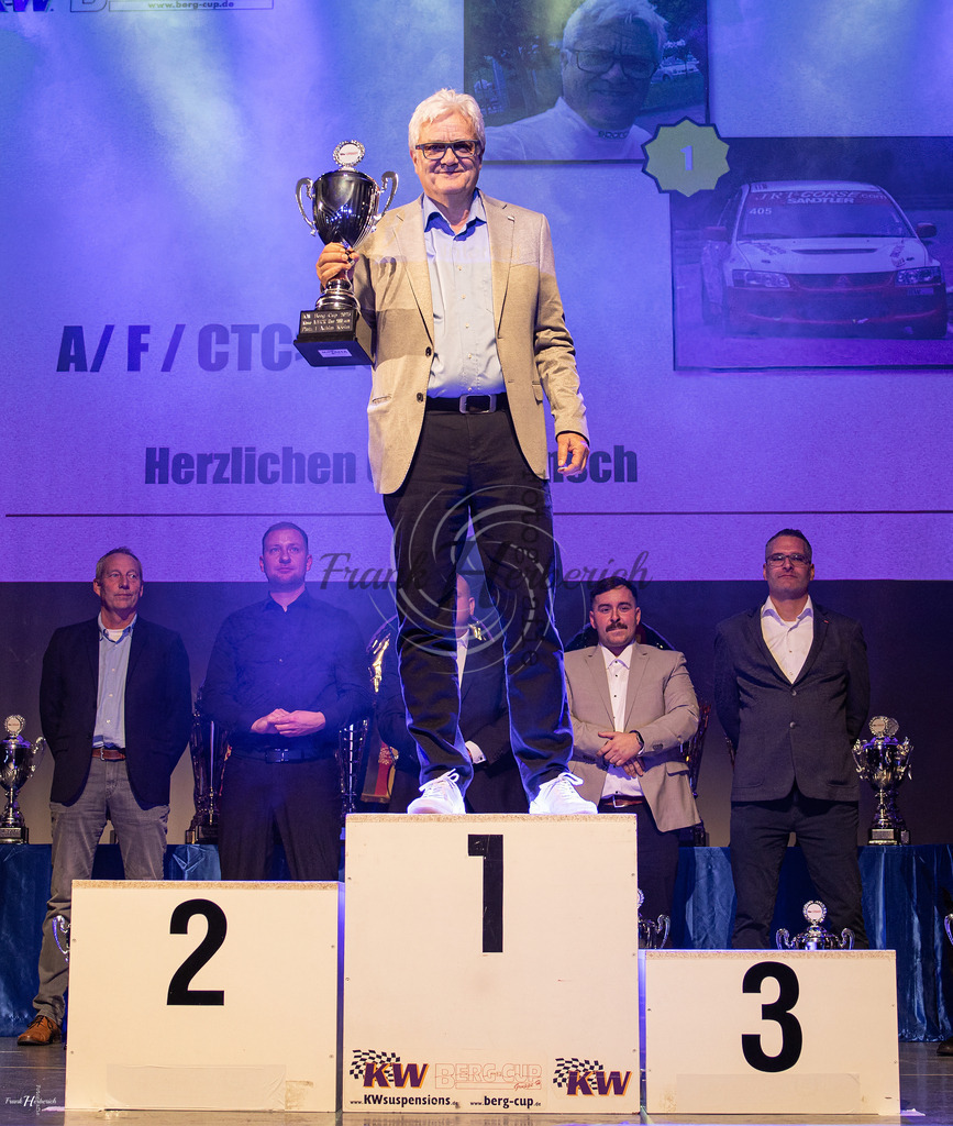 KW Berg Cup Siegerehrung 2025 | Frank Herberich Fotografie, Frank Herberich, Fotografie, Hochzeit, Portrait, St. Peter Ording, Ording, Westerhever, Nordsee, Frank Fotografie, Hardheim,  Odenwald,Walldürn, Band,Eventfotografie - Realisiert mit Pictrs.com