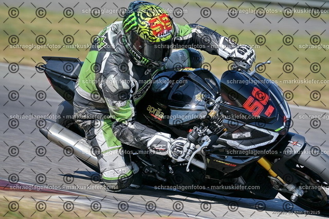 25bt04-0108 | markuskiefer.com - Realisiert mit Pictrs.com