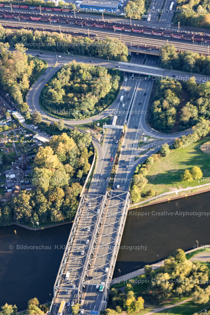 Luftbild-Oberhausen Rhine-Herne Kanal Brücke A3-7791-2 | Luftbildfotografie Hermann Klöpper - Realized with Pictrs.com