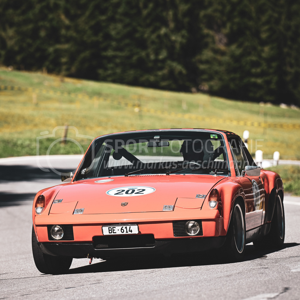 19. Arosa ClassicCar 2023 - 1. September 2023 | 19. Arosa ClassicCar 2023
Arosa, Schweiz
Gautschi Rolf aus Aegerten mit der Startnummer 202 in einem Porsche 914-6 GT, Jahrgang 1970, in der Klasse Classic Trophy.
@arosaclassiccar, @arosa.official, #arosaclassiccar, #arosa, #76curves, #classiccar
Bild: Sportfotografie Markus Aeschimann | www.markus-aeschimann.ch - Realisiert mit Pictrs.com