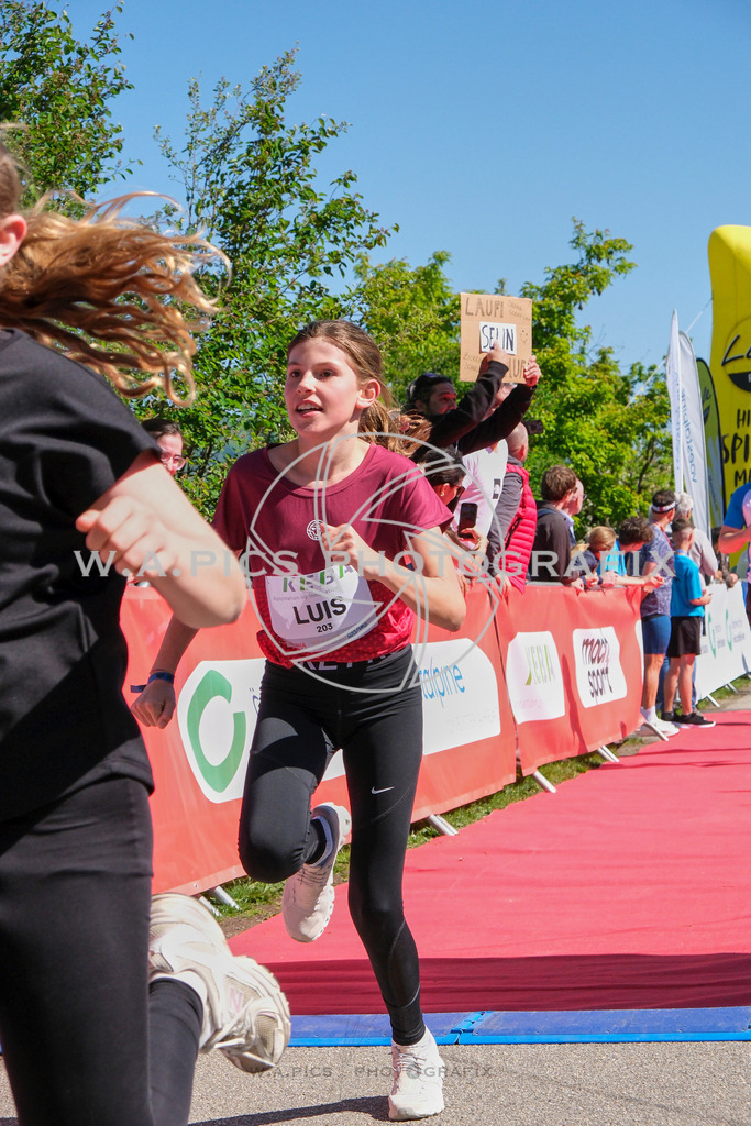 ..... | LINZ,AUSTRIA,27.April 24, Int. 3 Brückenlauf Linz  , Image shows: Photo: WAPICS / Michael ring