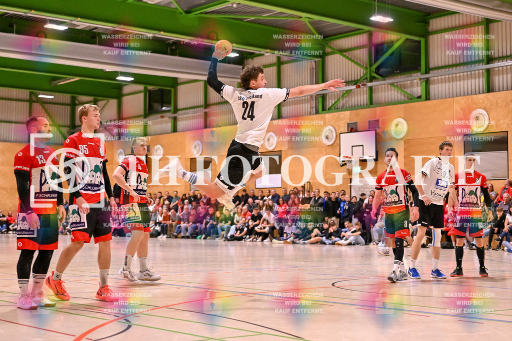 GER, SG Maulburg/Steinen - HSG Dreiland, Handball, Landesliga Suedbaden, 4. Spieltag, Saison 2024/2025, 12.10.2024 | Philip Mueller (HSG Dreiland, #24) springt und wirft. Im Bild Andre Leuchtmann (SG Maulburg/Steinen, #13), Soeren Ohlsen (SG Maulburg/Steinen, #95), Jannick Eichin (SG Maulburg/Steinen, #04), Jakob Tiedtke (SG Maulburg/Steinen, #08), Jan Knoessel (HSG Dreiland, #09), Ole Anton Holzkamp (SG Maulburg/Steinen, #69)GER, SG Maulburg/Steinen - HSG Dreiland, Handball, Landesliga Suedbaden, 4. Spieltag, Saison 2024/2025, 12.10.2024Foto: TH Fotografie/Thomas Hess