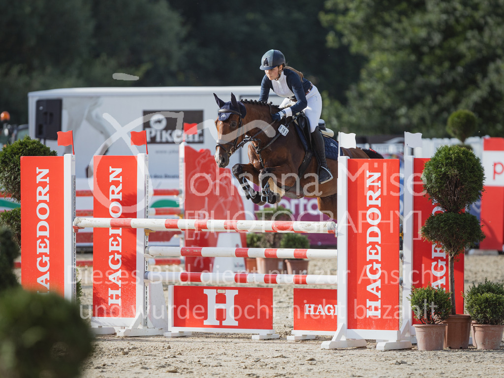 220728_BHO_ST_M1-Spr_1-672 | Deine schönsten Turniermomente als professionelle Fotos! Entdecke hochwertige Pferdesport-Fotografie im Online-Shop. Jetzt Fotos finden & bestellen!