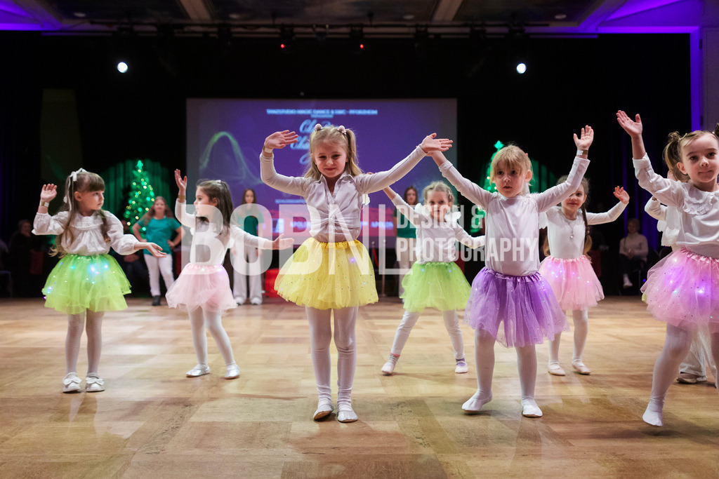 EM Showdance | Ettlingen - 20.12.2025: EM Showdance in Ettlingen (Schlossgartenhalle), Germany. Photo by: BobNL design &amp; photography - Realisiert mit Pictrs.com