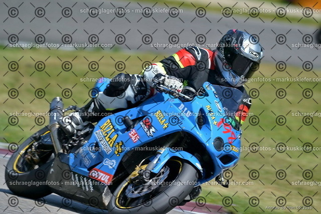 26BT02-1704 | markuskiefer.com - Realisiert mit Pictrs.com