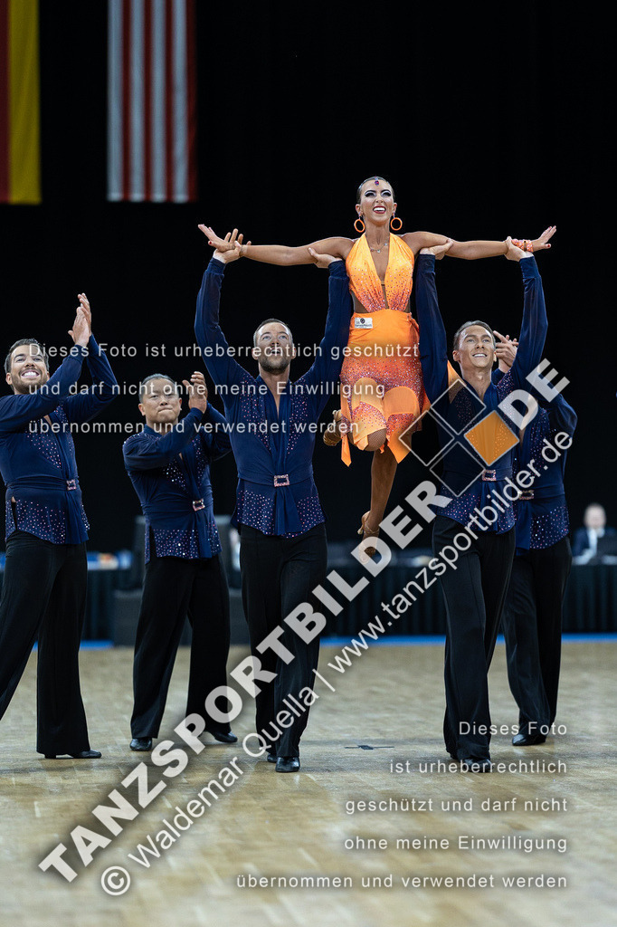 20230226-10871 | Hier finden Sie Tanz Bilder vom Latein und Standard Formationen tanzen. Sportbilder vom Tanzsport. Schöne Fotos und von Weltmeisterschaft, Europameisterschaft, Bundesliga, Regionalliga, Oberliga und Landesliga sowie von GOC Stuttgart, DanceComp, WM Bremen