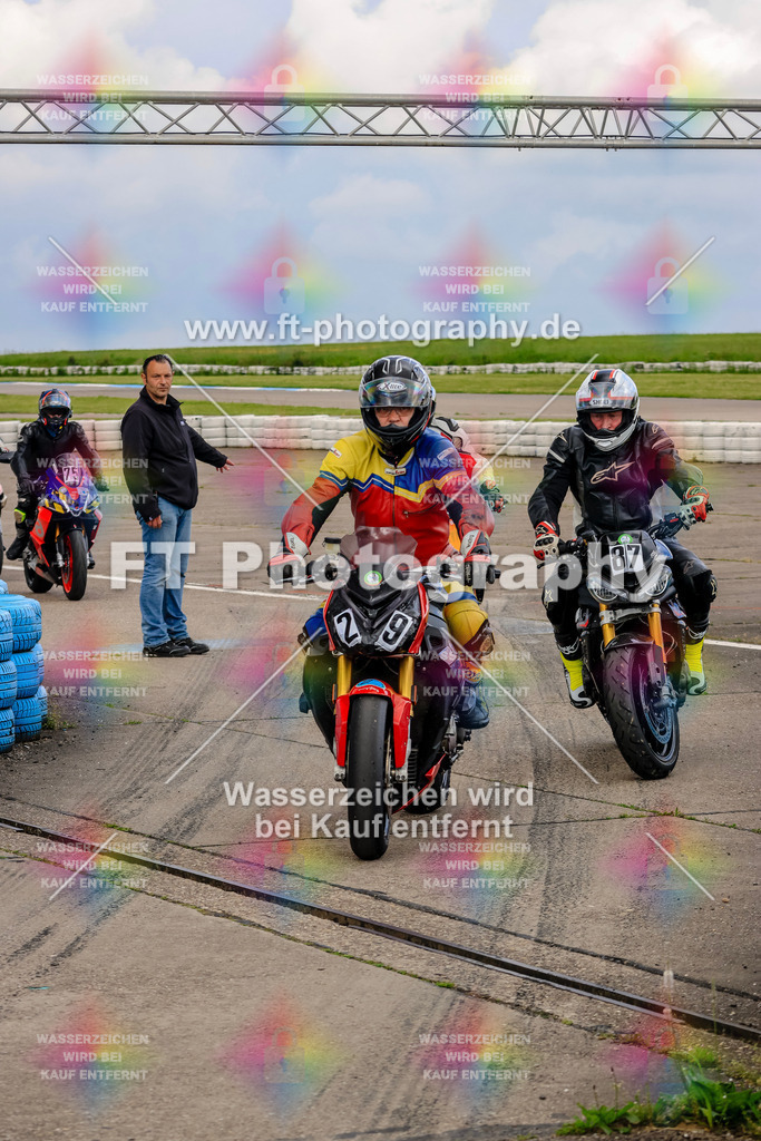 MotoTeam-9419 | Hier findet Ihr Bilder von Touristenfahrten auf der Nürburgring Nordschleife oder von anderen Veranstaltungen die ich besucht habe. Viel Spass beim Durch Schauen 